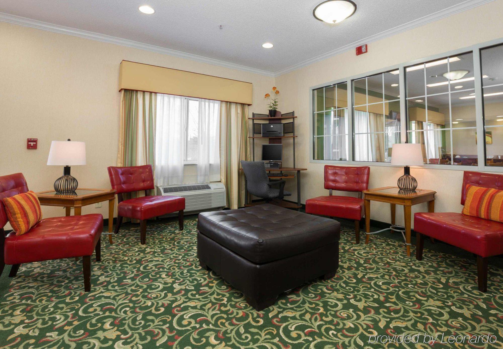 Fairfield Inn & Suites Kansas City Airport Exterior photo